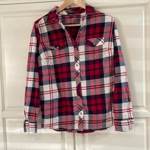 Eddie Bauer long sleeve plaid flannel button shirt Classic fit
